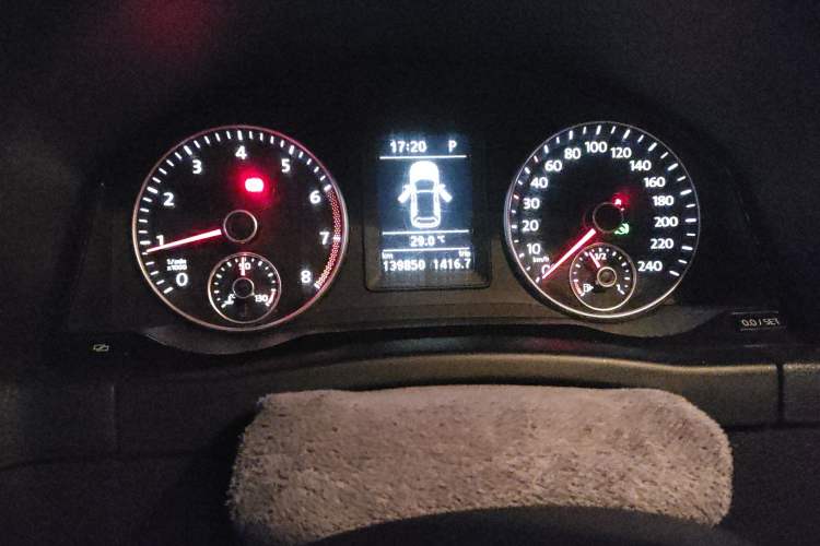 Used Volkswagen Golf 2011 1.4TSI Cross Golf Instrument Cluster