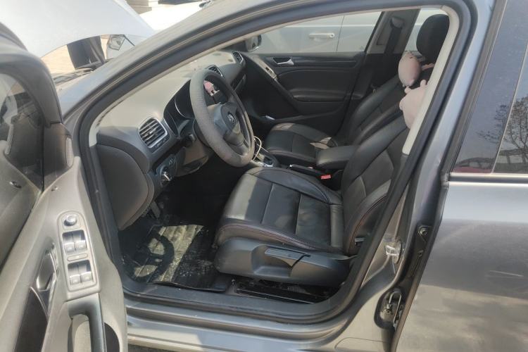 Used Volkswagen Golf 2011 1.4 TSI Automatic Comfort Model Left Front Seat
