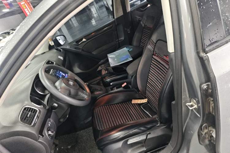 Used Volkswagen Golf 2011 1.4 TSI Automatic Comfort Model Left Front Seat