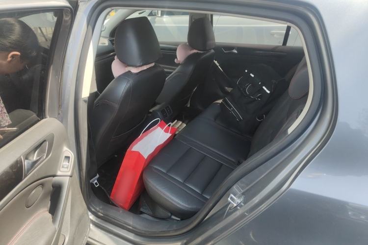 Used Volkswagen Golf 2011 1.4 TSI Automatic Comfort Model Left Rear Seat