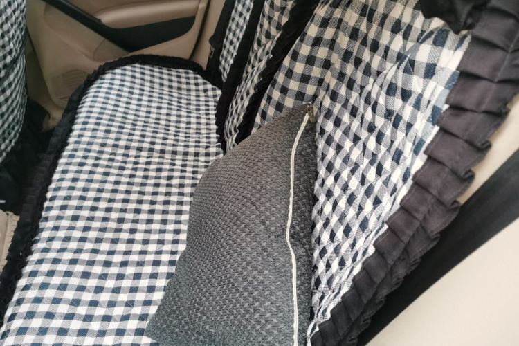 Used Volkswagen Golf 2011 1.6L Automatic Fashion Edition Left Rear Seat