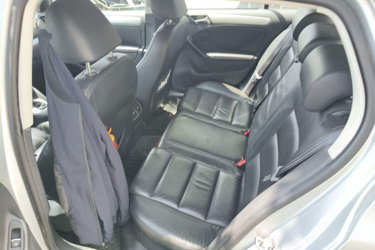 Used Volkswagen Golf 2011 1.4 TSI Automatic Luxury Edition Left Rear Seat