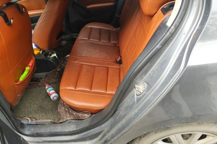 Used Volkswagen Golf 2011 1.6L Automatic Fashion Edition Left Rear Seat