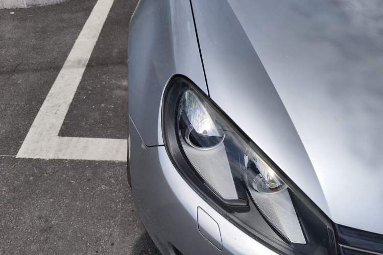 Used Volkswagen Golf 2011 1.4 TSI Automatic Luxury Edition Right Front Headlight