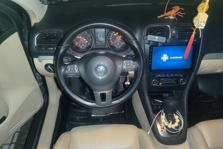 Used Volkswagen Golf 2011 1.4 TSI Automatic Luxury Edition Steering Wheel