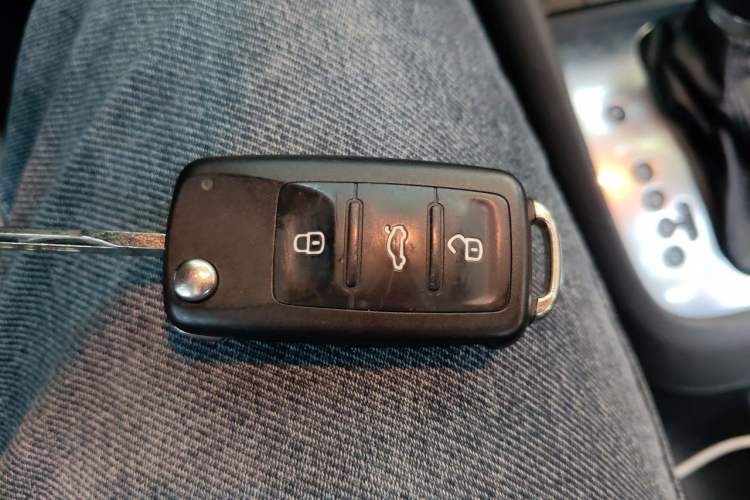 Used Volkswagen Golf 2011 1.4 TSI Comfort Travel Edition Vehicle Key