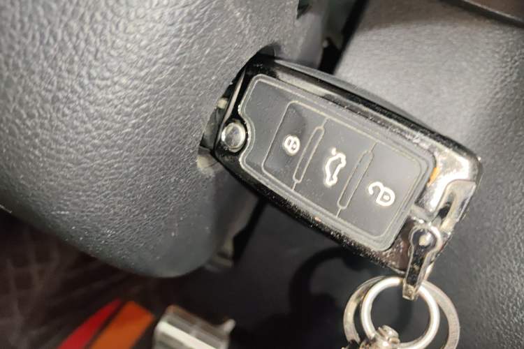 Used Volkswagen Golf 2011 1.4TSI Cross Golf Vehicle Key