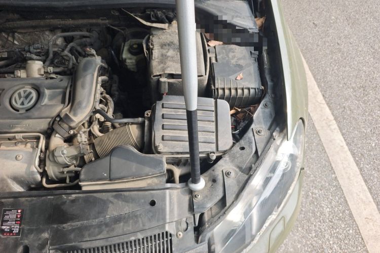 Used Volkswagen Golf 2011 1.4 TSI Manual Comfort Edition Engine Bay Left