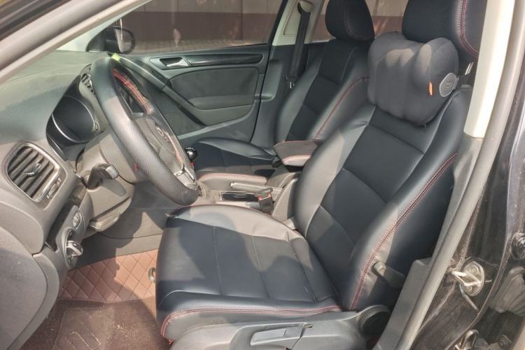 Used Volkswagen Golf 2011 1.4 TSI Manual Comfort Edition Left Front Seat