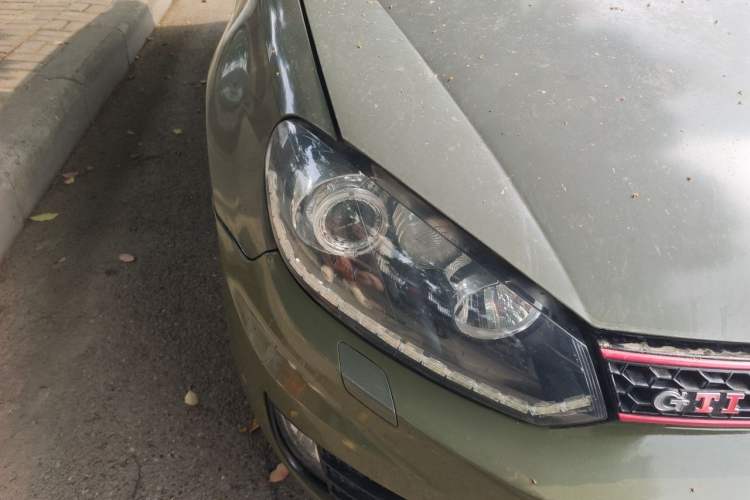 Used Volkswagen Golf 2011 1.4 TSI Manual Comfort Edition Right Front Headlight