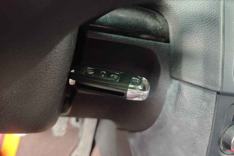 Used Volkswagen Golf 2011 1.4 TSI Manual Comfort Edition Vehicle Key