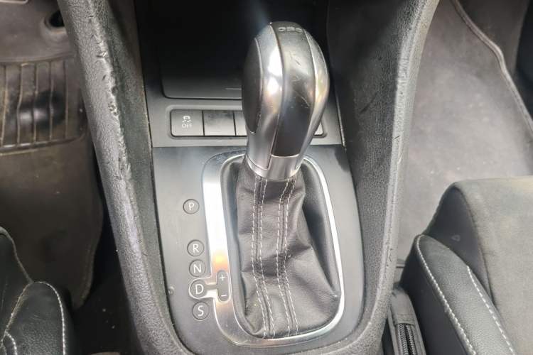 Used Volkswagen Golf 2011 2.0 TSI R Gear Lever