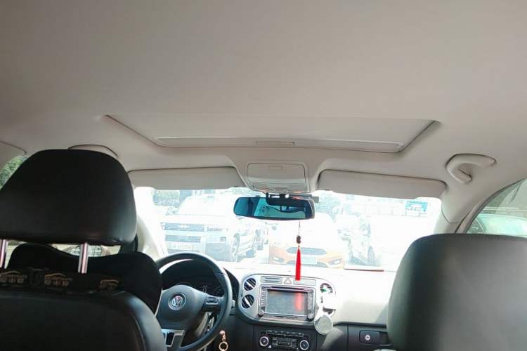 Used Volkswagen Golf 2011 1.4TSI Cross Golf Headliner