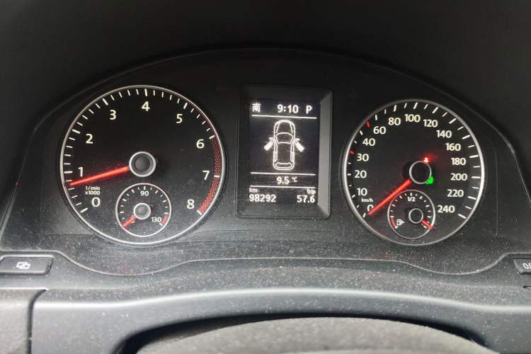 Used Volkswagen Golf 2011 1.4TSI Cross Golf Instrument Cluster