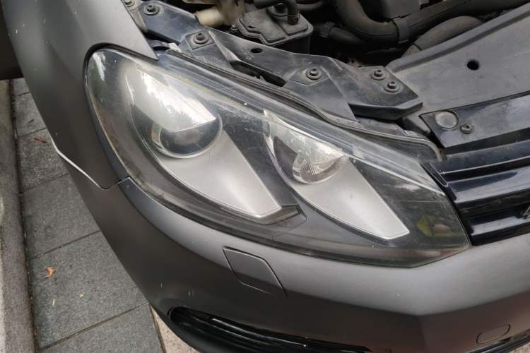 Used Volkswagen Golf 2011 2.0 TSI R Right Front Headlight