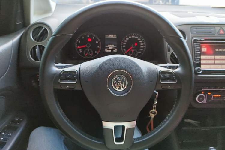 Used Volkswagen Golf 2011 1.4TSI Cross Golf Steering Wheel