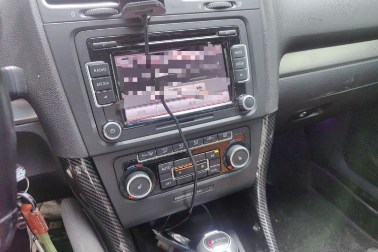Used Volkswagen Golf 2011 2.0 TSI R Audio And AC Panel