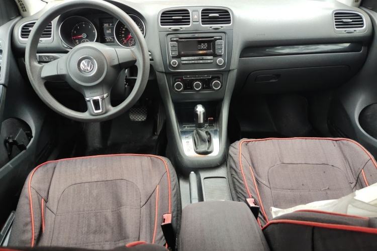 Used Volkswagen Golf 2011 1.4 TSI Automatic Comfort Model Center Console