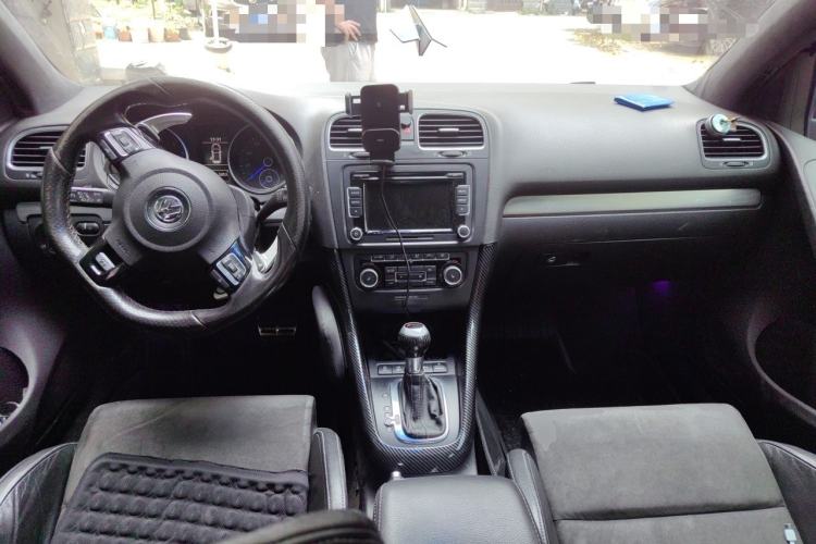 Used Volkswagen Golf 2011 2.0 TSI R Center Console