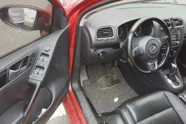 Used Volkswagen Golf 2011 1.4 TSI Automatic Comfort Model Driver Seat