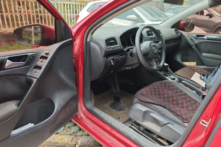 Used Volkswagen Golf 2011 1.4 TSI Automatic Comfort Model Driver Seat