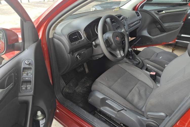 Used Volkswagen Golf 2011 1.4 TSI Automatic Comfort Model Driver Seat