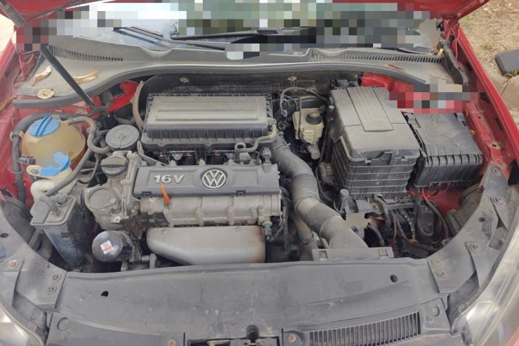 Used Volkswagen Golf 2011 1.6L Automatic Fashion Edition Engine Bay