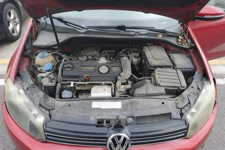 Used Volkswagen Golf 2011 1.4 TSI Automatic Comfort Model Engine Bay