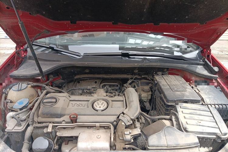 Used Volkswagen Golf 2011 1.4 TSI Automatic Comfort Model Engine Bay