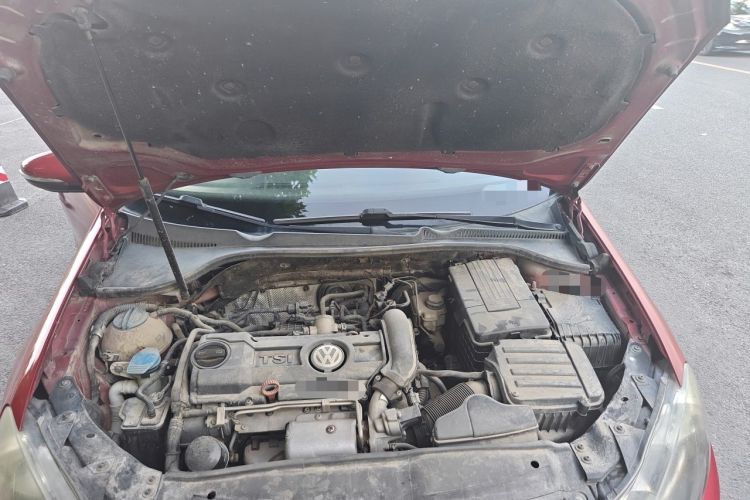 Used Volkswagen Golf 2011 1.4 TSI Automatic Comfort Model Engine Bay