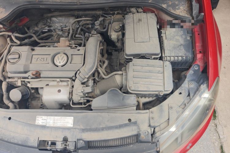 Used Volkswagen Golf 2011 1.4 TSI Automatic Comfort Model Engine Bay Left