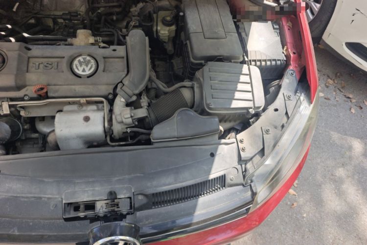 Used Volkswagen Golf 2011 1.4 TSI Automatic Comfort Model Engine Bay Left