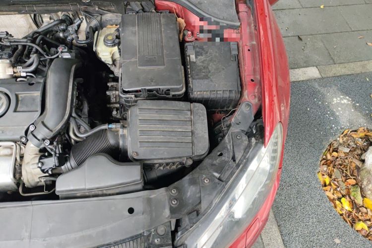 Used Volkswagen Golf 2011 1.4 TSI Automatic Comfort Model Engine Bay Left