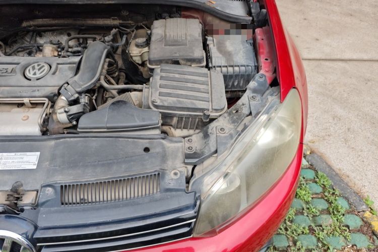 Used Volkswagen Golf 2011 1.4 TSI Automatic Comfort Model Engine Bay Left