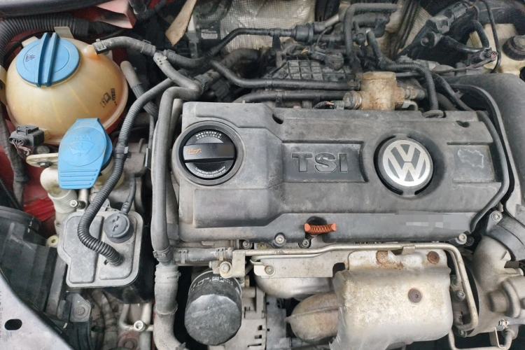 Used Volkswagen Golf 2011 1.4 TSI Automatic Comfort Model Engine Bay Right