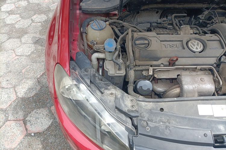 Used Volkswagen Golf 2011 1.4 TSI Automatic Comfort Model Engine Bay Right