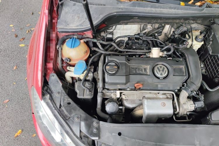 Used Volkswagen Golf 2011 1.4 TSI Automatic Comfort Model Engine Bay Right