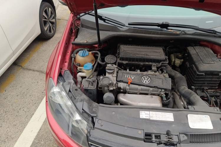 Used Volkswagen Golf 2011 1.6L Automatic Comfort Model Engine Bay Right