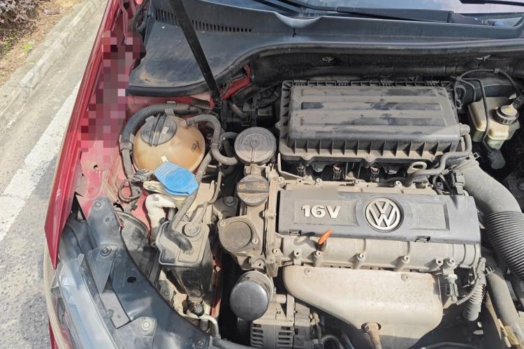 Used Volkswagen Golf 2011 1.6L Automatic Comfort Model Engine Bay Right