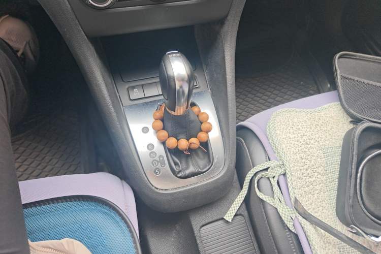 Used Volkswagen Golf 2011 1.4 TSI Automatic Comfort Model Gear Lever