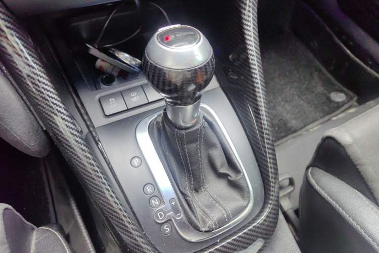 Used Volkswagen Golf 2011 2.0 TSI R Gear Lever