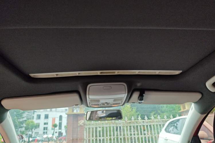Used Volkswagen Golf 2011 1.4 TSI Automatic Comfort Model Headliner