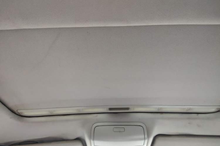Used Volkswagen Golf 2011 1.4 TSI Automatic Comfort Model Headliner
