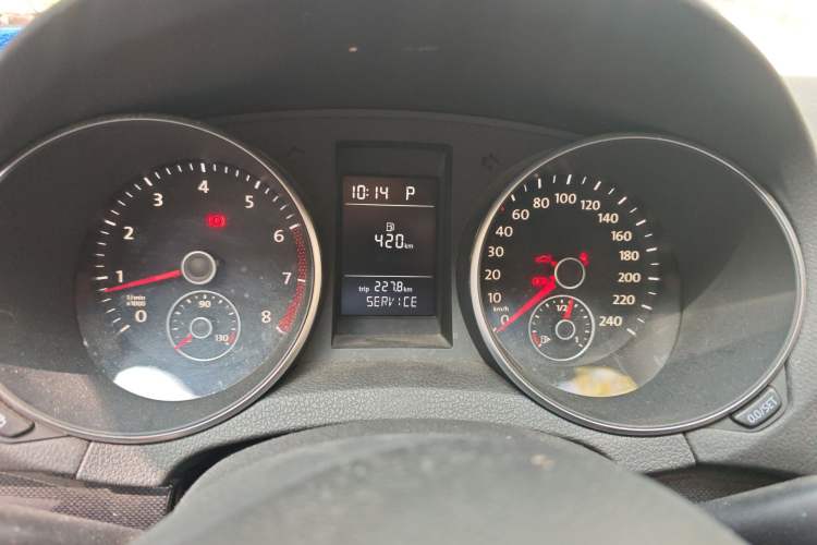 Used Volkswagen Golf 2011 1.4 TSI Automatic Comfort Model Instrument Cluster