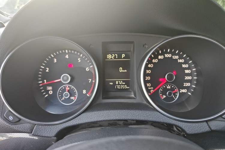 Used Volkswagen Golf 2011 1.4 TSI Automatic Comfort Model Instrument Cluster