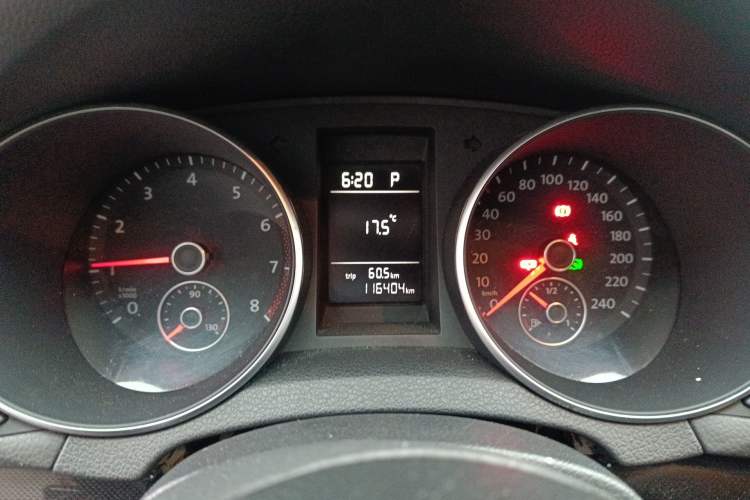 Used Volkswagen Golf 2011 1.6L Automatic Comfort Model Instrument Cluster