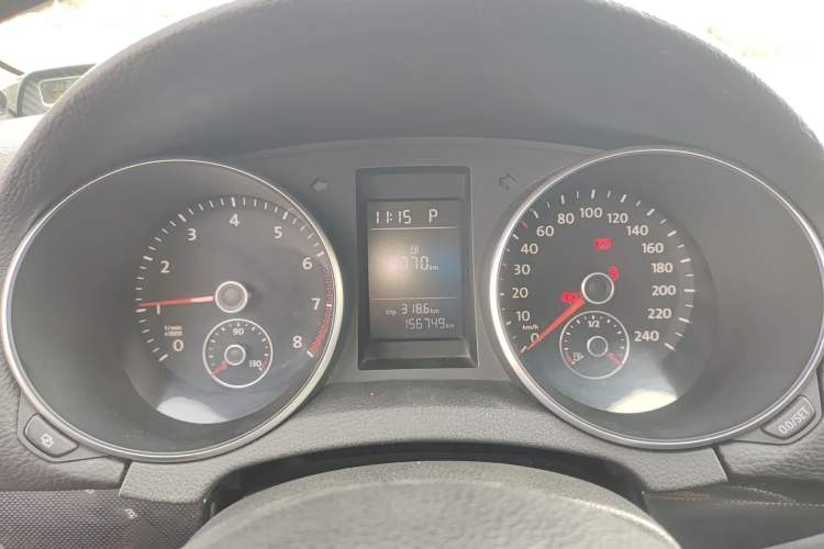 Used Volkswagen Golf 2011 1.6L Automatic Comfort Model Instrument Cluster