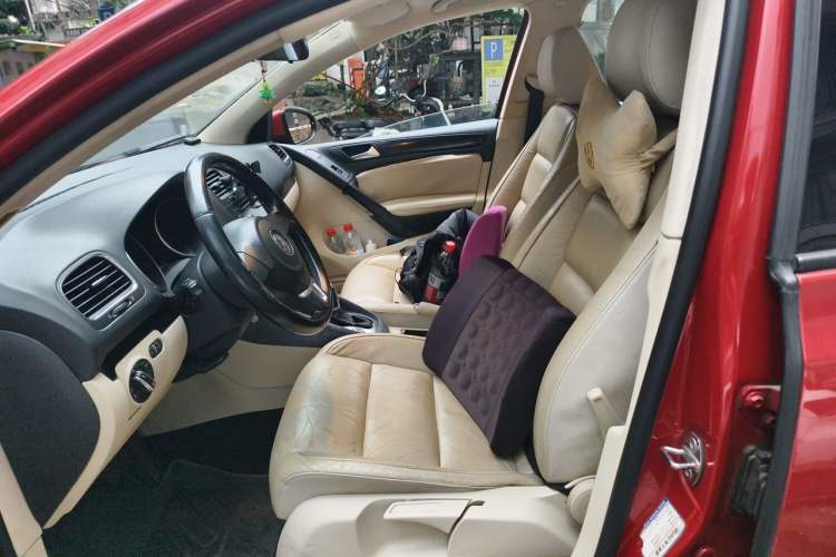 Used Volkswagen Golf 2011 1.4 TSI Automatic Comfort Model Left Front Seat