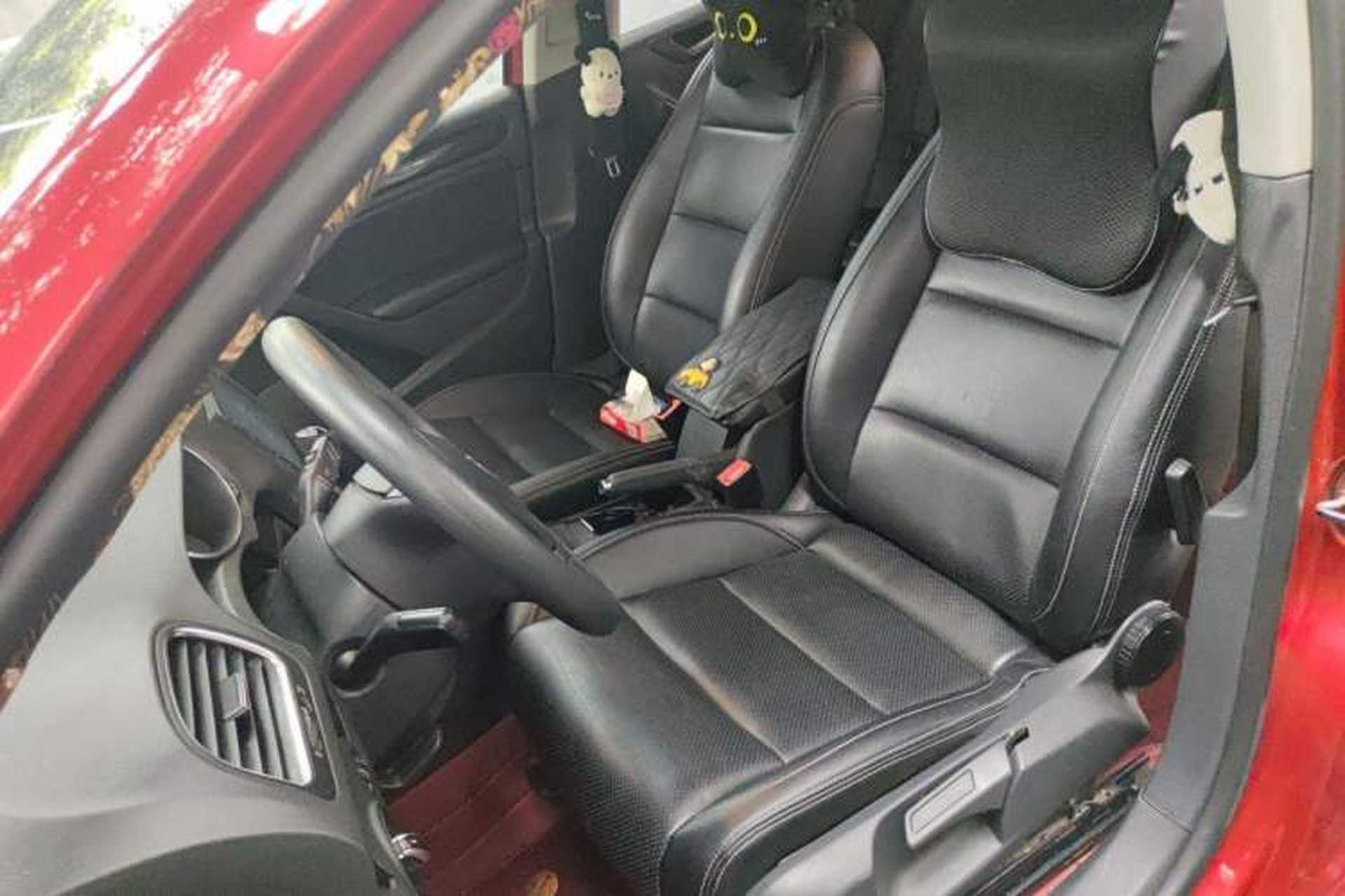 Used Volkswagen Golf 2011 1.4 TSI Automatic Comfort Model Left Front Seat