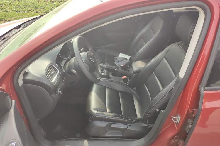 Used Volkswagen Golf 2011 1.6L Automatic Comfort Model Left Front Seat